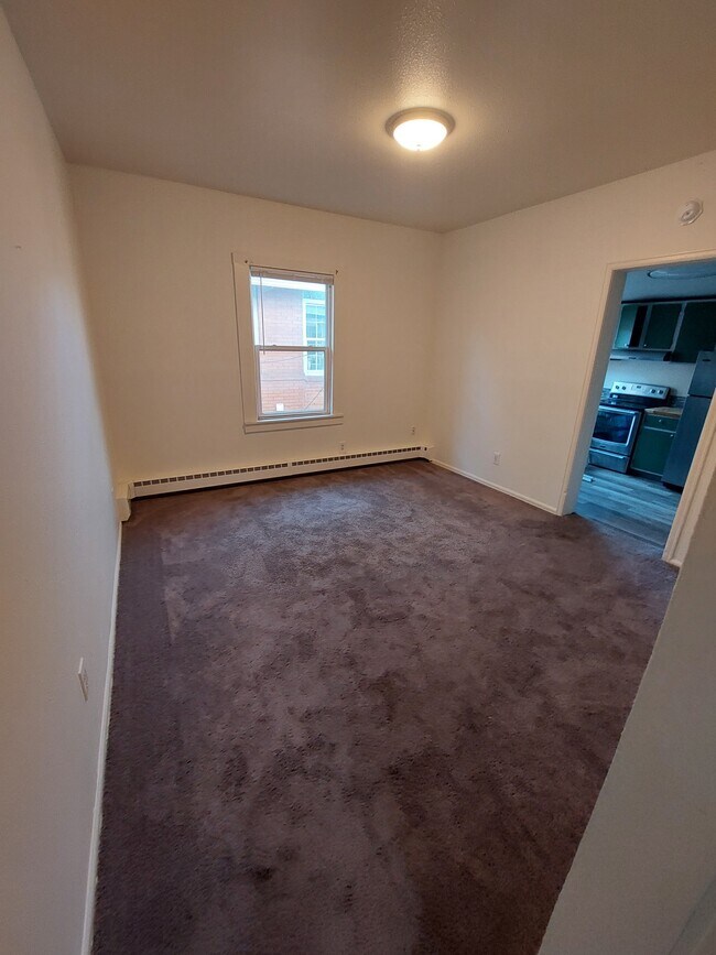Building Photo - 1449 Josephine St