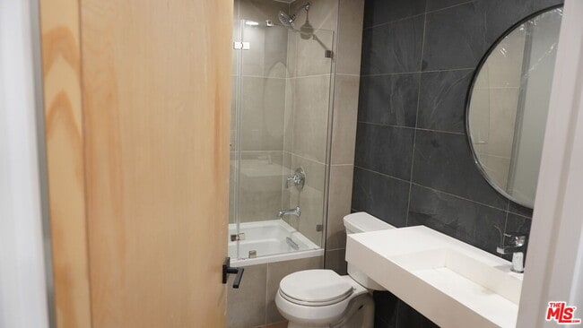 Foto del edificio - 10867 Fruitland Dr