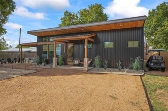 Building Photo - 118 Bayside Cir