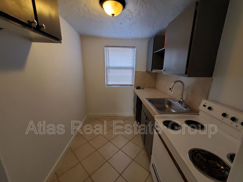 Foto del edificio - 825 12th St
