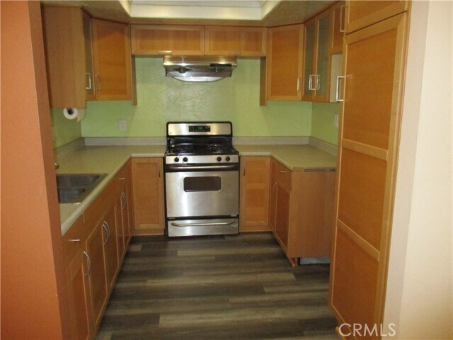 Foto del edificio - 13388 Taft St