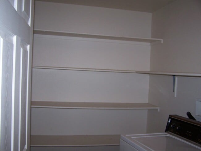 Foto del edificio - 1246 N 650 W