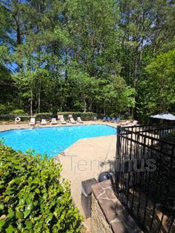 Foto del edificio - 2307 Cumberland Ct SE