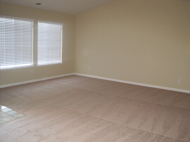 Foto del edificio - 3909 Dale Rd