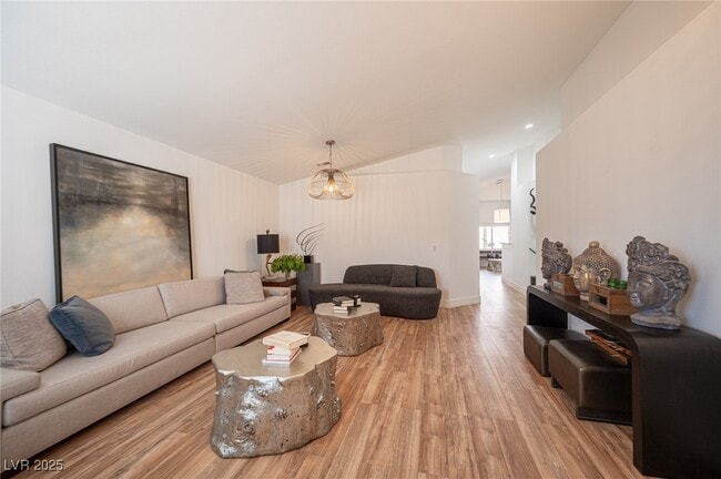 Foto del edificio - 5312 Bright Sky Ct