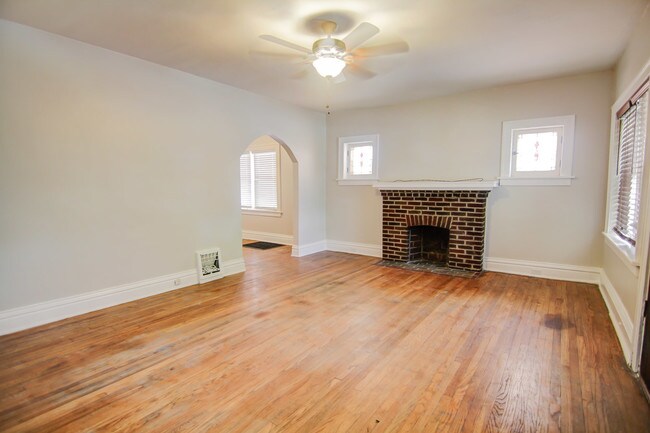 Building Photo - 3928 Potomac St
