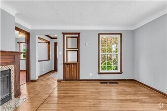 Building Photo - 5807 Orchard Ave