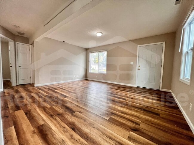 Foto del edificio - 612 E Edison Ave