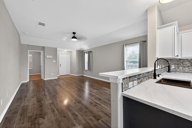 Building Photo - 13237 Pine Needle St