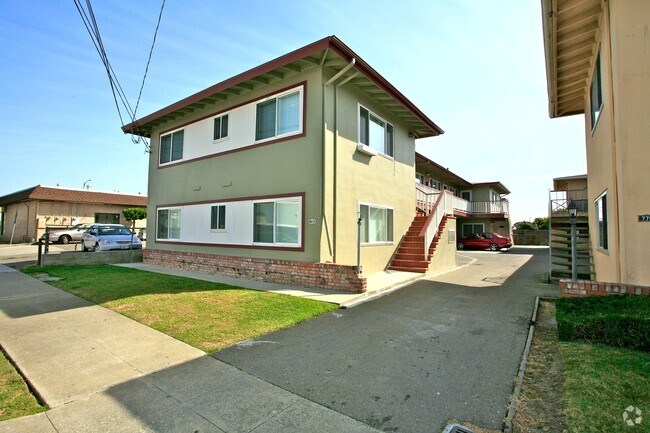 Building Photo - 788 Mills Ave