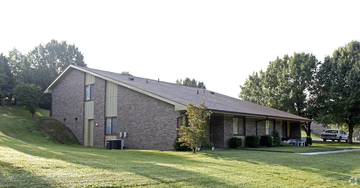 Renaiassance Square - Riverview Apartments