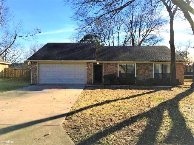 Building Photo - 4 br, 2 bath House - 422 Roundtop Blvd