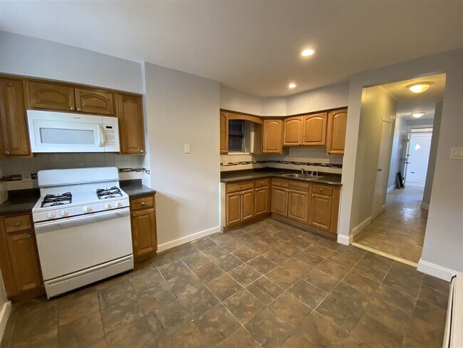 Foto del edificio - 49 Clarke Ave