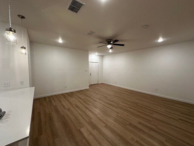 Building Photo - 5517 Itasca