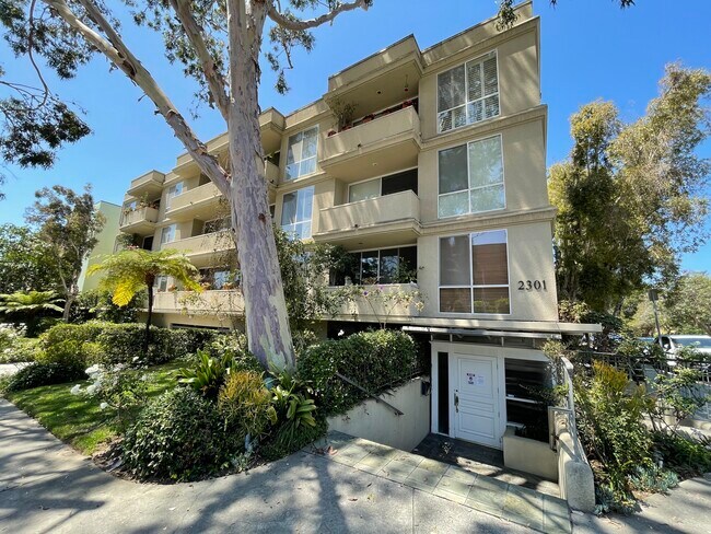 Welcome to Bevely Glen - 2301 S Beverly Glen Blvd