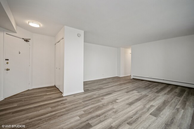 Foto del edificio - 6325 N Sheridan Rd