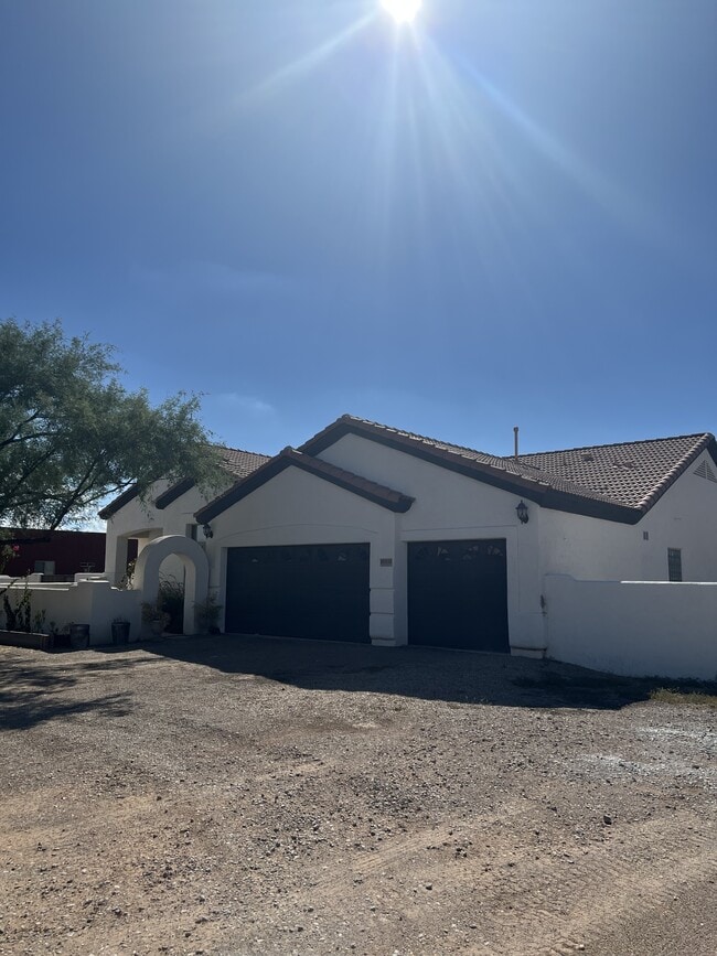 Building Photo - 10335 N Tall Cotton Dr