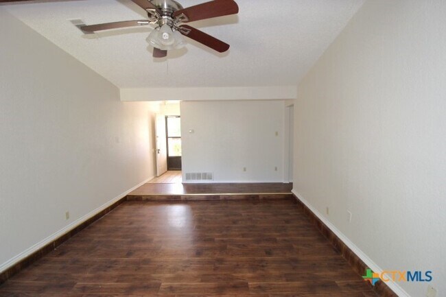 Foto del edificio - 1011 N 4th St