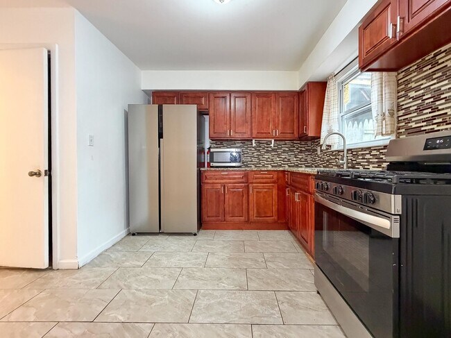 Building Photo - 8 Van Nostrand Ave