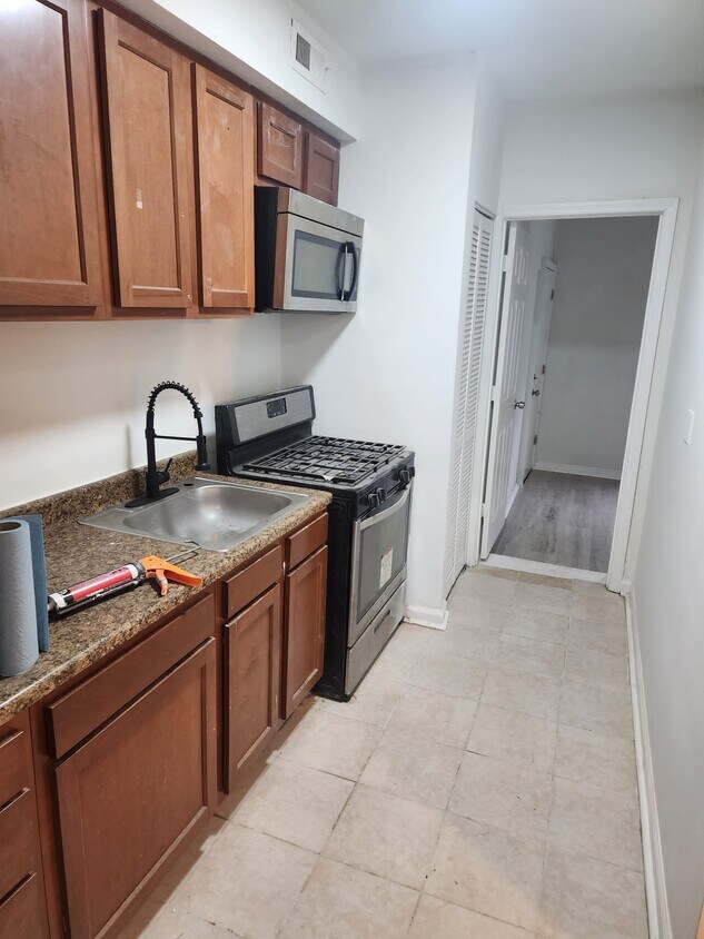 Primary Photo - 2900 Nelson Pl SE