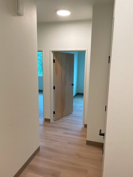 Building Photo - 14960 W River Dr