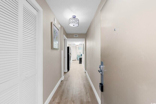 Foto del edificio - 5200 N Ocean Blvd