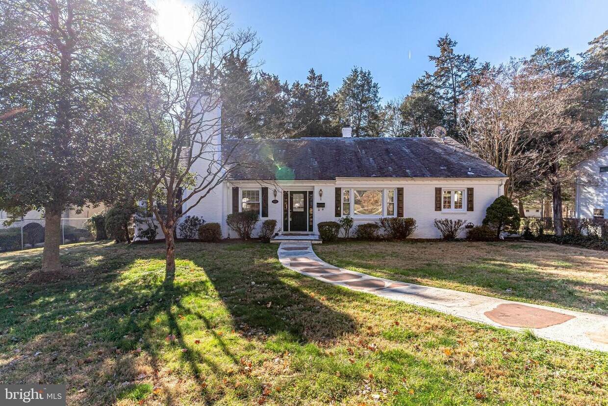 Primary Photo - 6021 Lebanon Dr