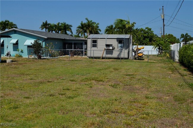 Foto del edificio - 701 SE 36th St