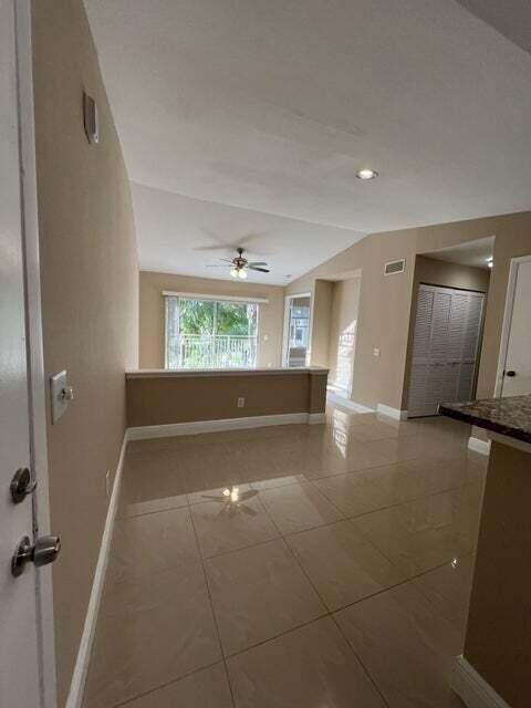 Foto del edificio - 1845 Palm Cove Blvd
