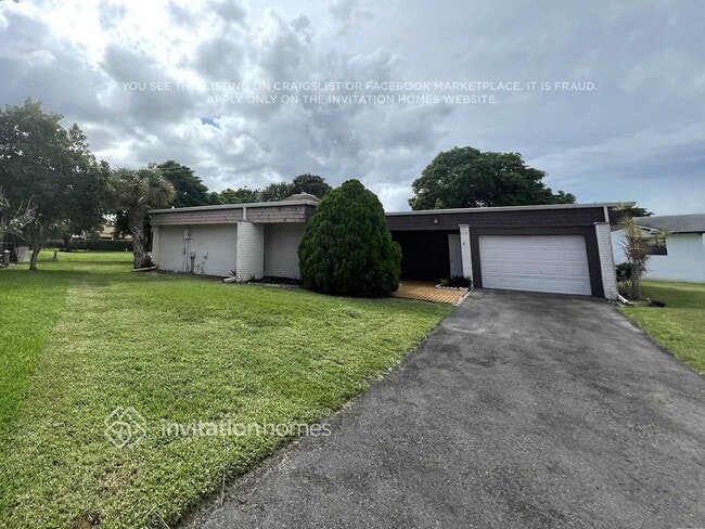 Building Photo - 4707 Holly Dr