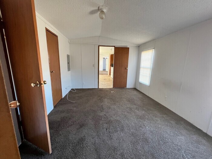Foto del edificio - 2 Bedroom 2 Bath Quiet Country Home