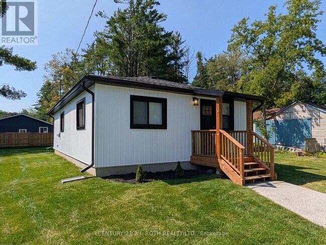 Building Photo - 809 9th Line