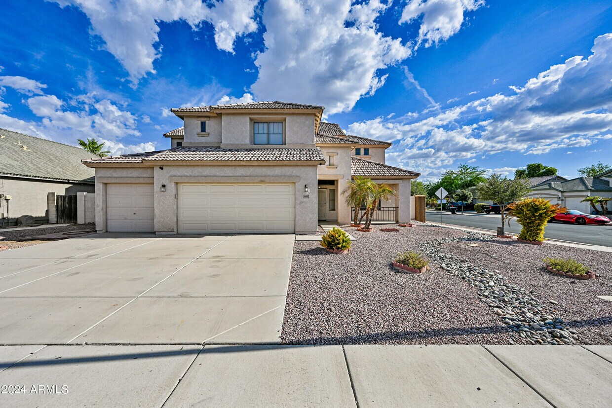 Foto principal - 10831 W Sheridan St