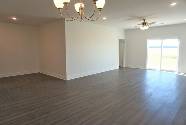 Foto del edificio - 4 Bedroom, 2 Bath Home in Valley View