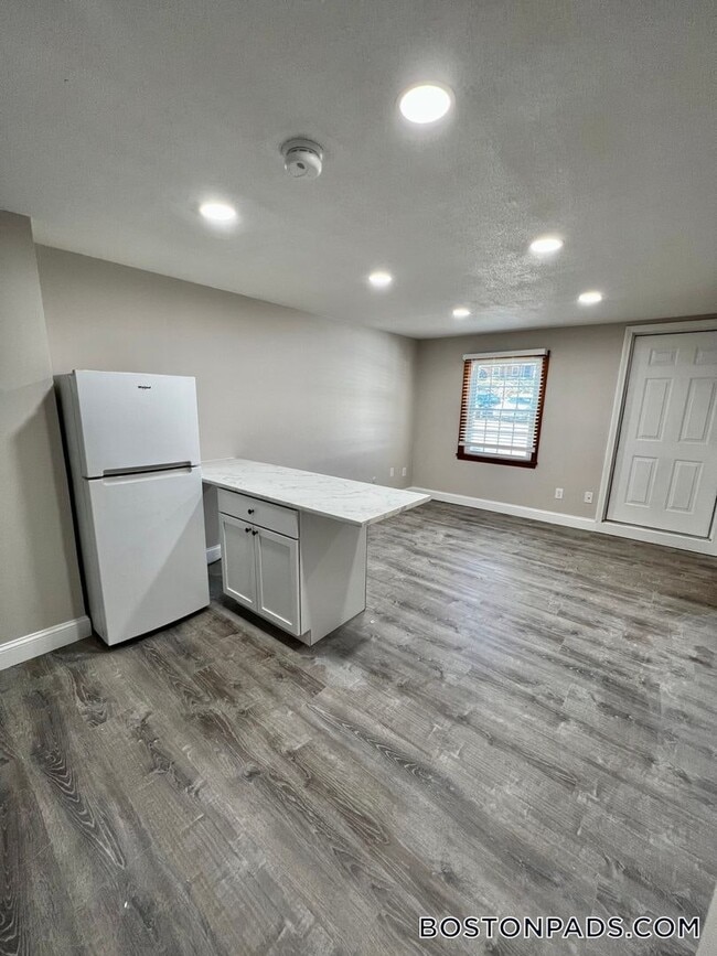 Foto del edificio - 53 Ridgewood Ln