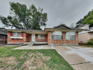Building Photo - 4617 Ashwood Dr