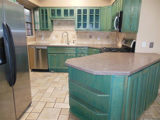 Foto del edificio - 813 Woodway Ln