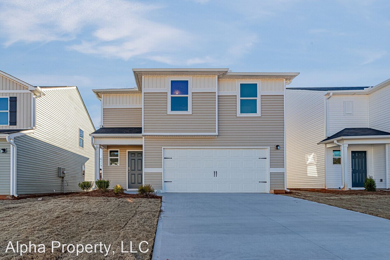 Foto principal - 4 br, 2.5 bath House - 4067 Garrison Ln