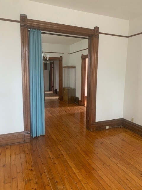 Foto del edificio - 2932 N Troy St