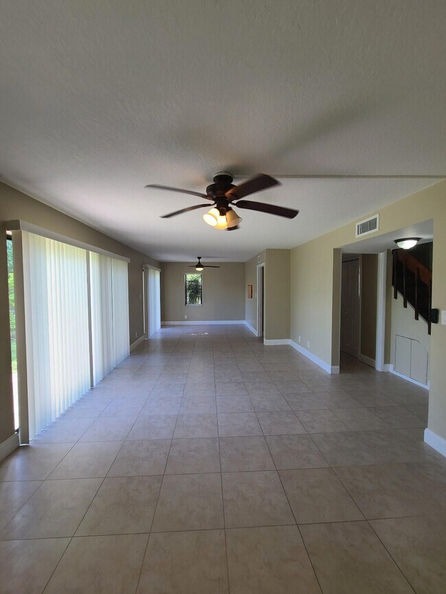Foto del edificio - 3201  Bayview Drive C Fort Lauderdale Fl 3...