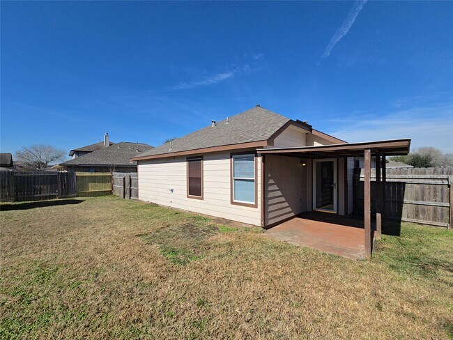 Foto del edificio - 5006 Mill Creek Dr