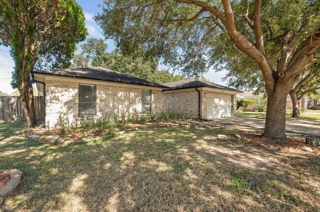 Building Photo - 3803 Cedar Gardens Dr