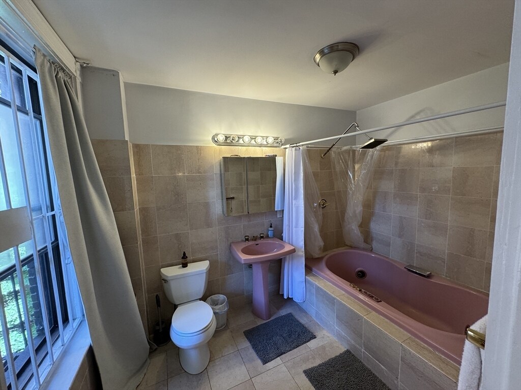 429 Marlborough St Unit 2FL, Boston, MA 02115 Condo for Rent in