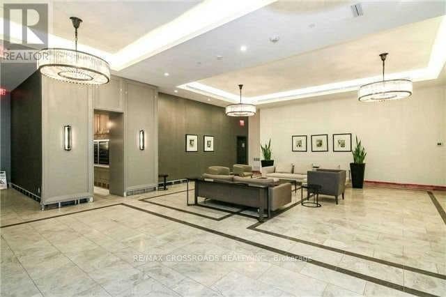 Photo du bâtiment - 155-2155 Yorkville Ave