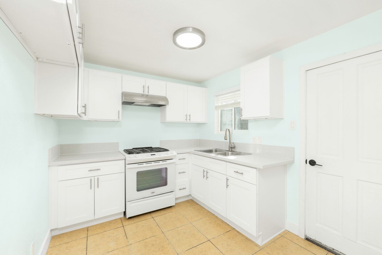 Photo - 2165 Sepulveda Ave (San Bernardino, CA)