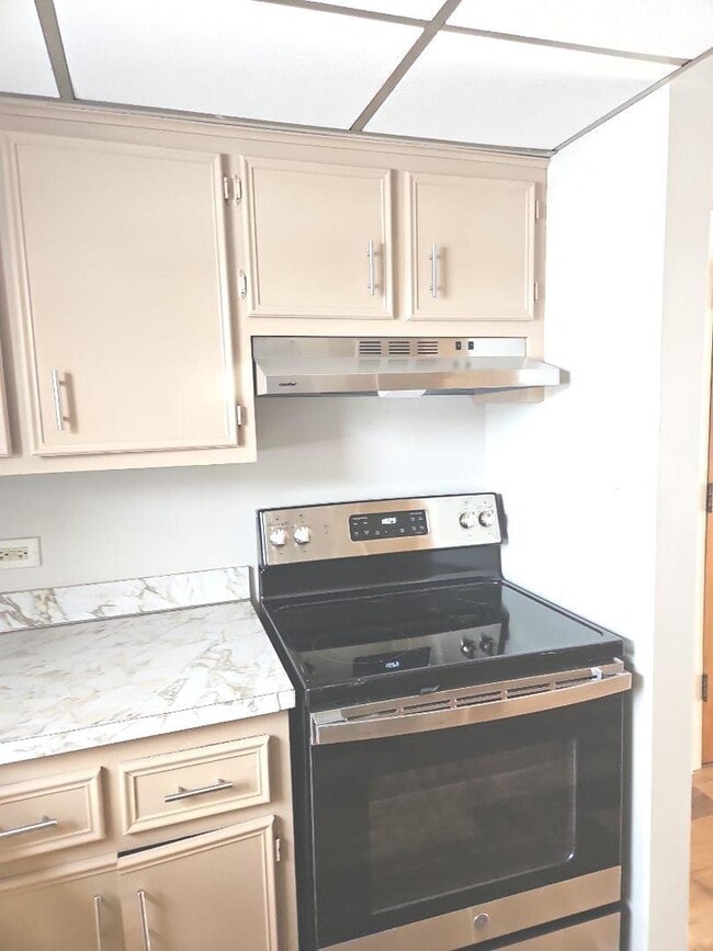 Building Photo - 4644 153rd St