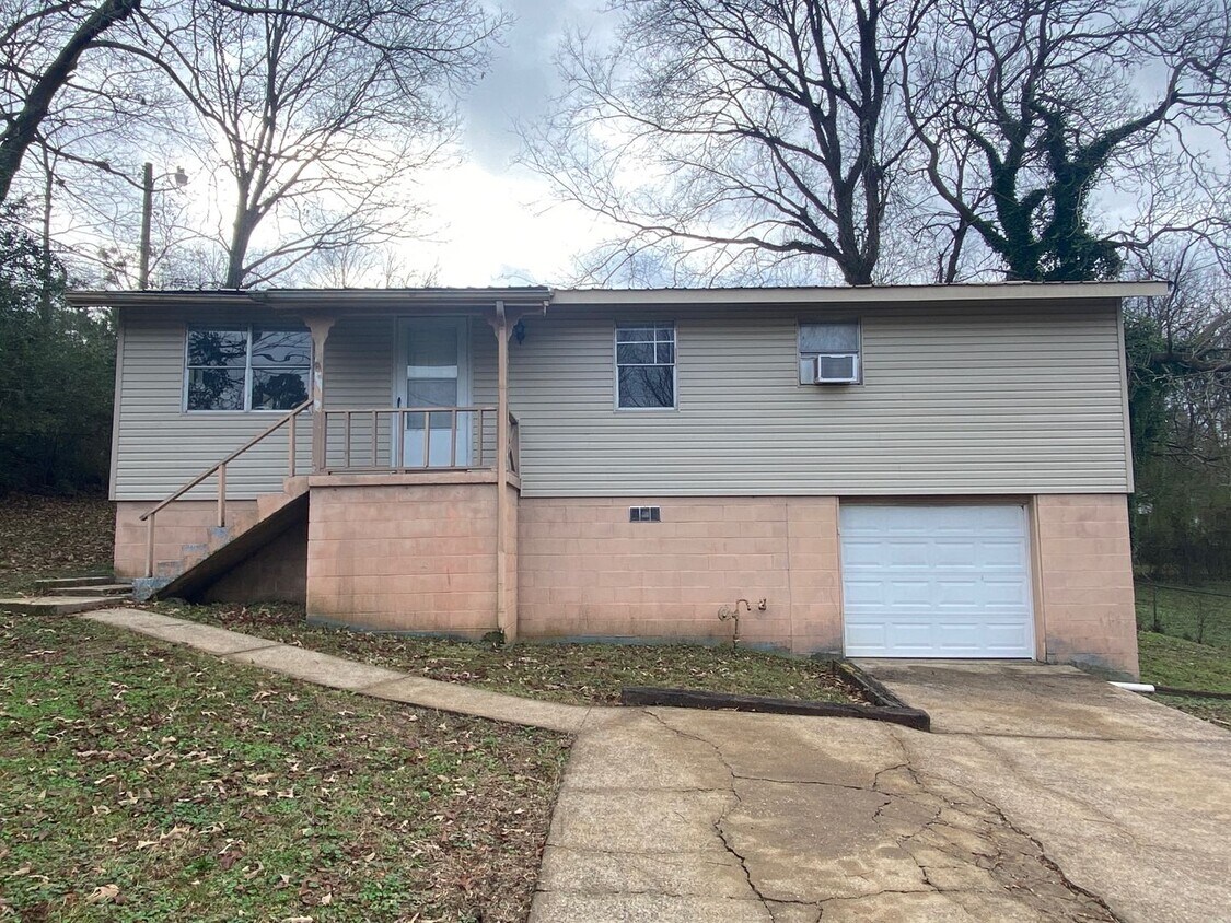 828 Francis St, Anniston, AL 36206 House Rental in Anniston, AL