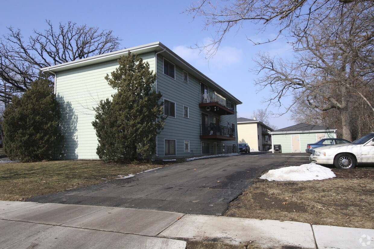 Foto del edificio - 655 Chippewa Dr