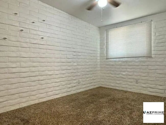 Building Photo - Beautiful home