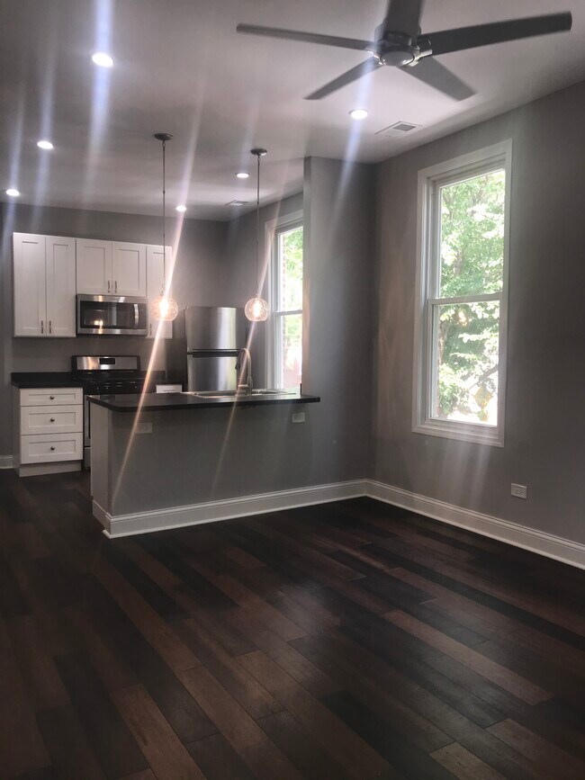 Foto del edificio - 2734 W 18th St